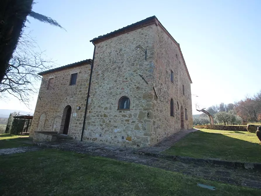 Immagine 54 di Casa colonica in vendita  a Casole D'elsa