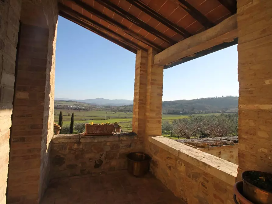 Immagine 9 di Casa colonica in vendita  a Casole D'elsa