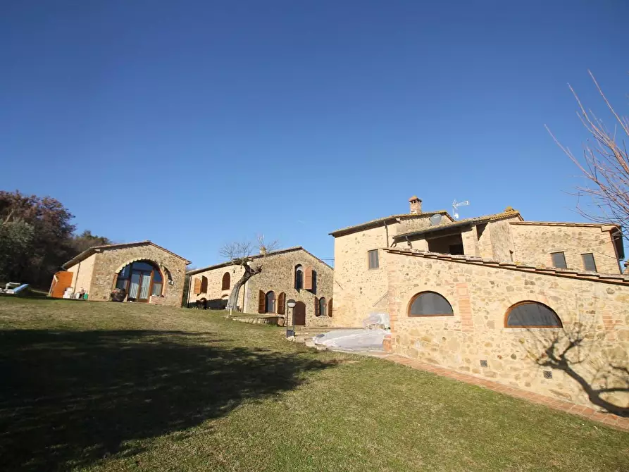 Immagine 47 di Casa colonica in vendita  a Casole D'elsa