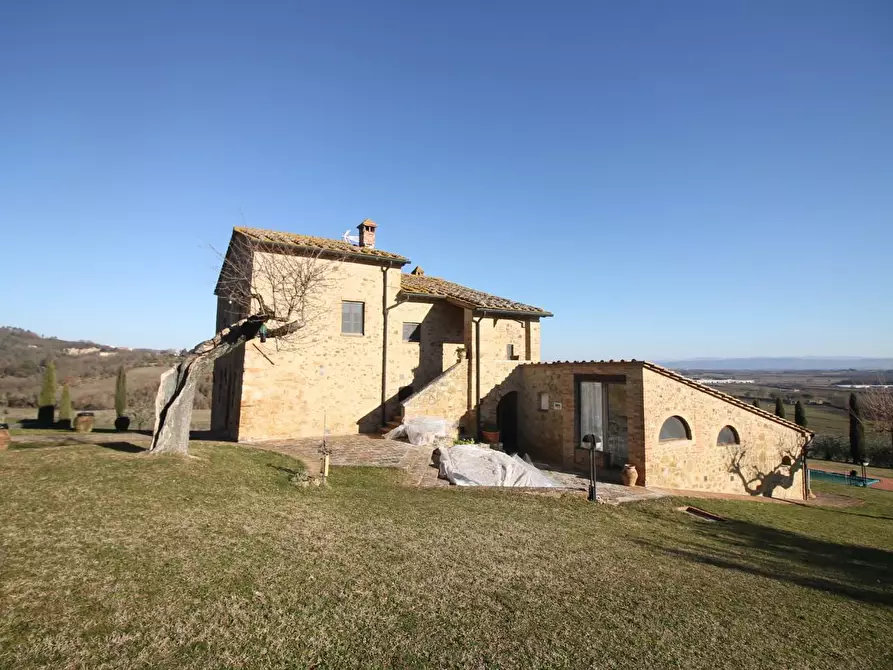 Immagine 51 di Casa colonica in vendita  a Casole D'elsa
