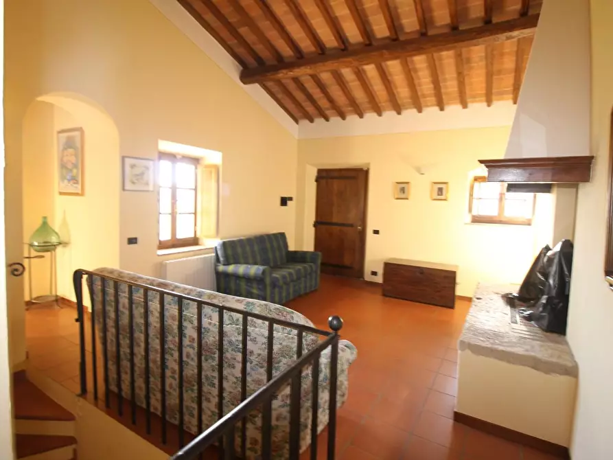 Immagine 17 di Casa colonica in vendita  a Casole D'elsa
