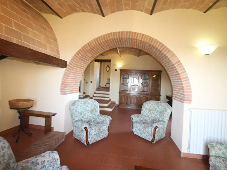 Immagine 35 di Casa colonica in vendita  a Casole D'elsa