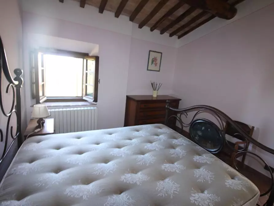 Immagine 2 di Casa colonica in vendita  a Casole D'elsa