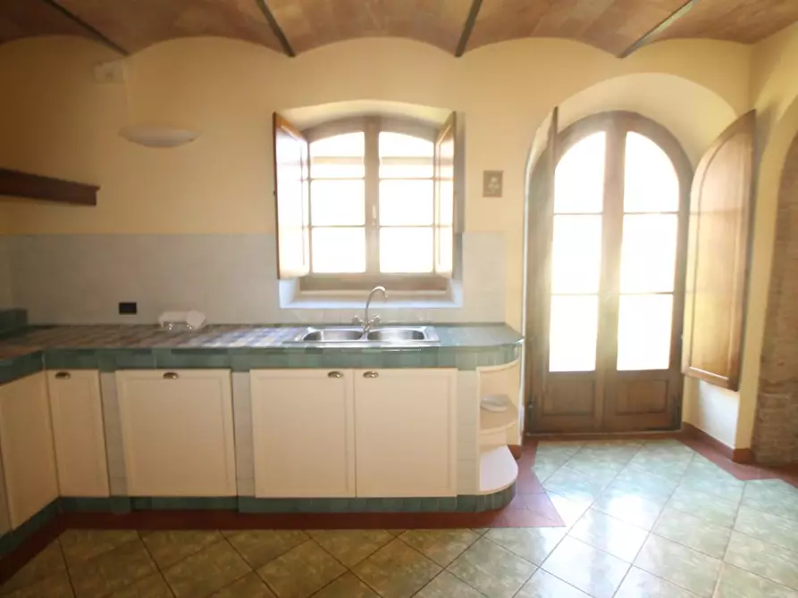 Immagine 29 di Casa colonica in vendita  a Casole D'elsa