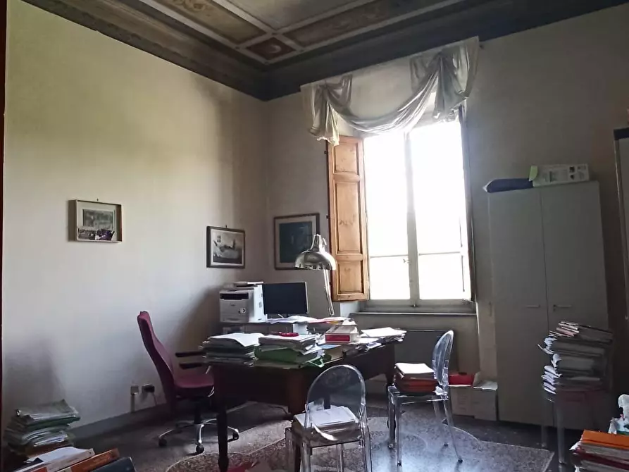 Immagine 20 di Appartamento in vendita  a Lucca