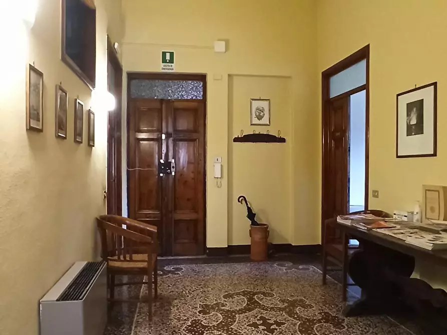 Immagine 3 di Appartamento in vendita  a Lucca