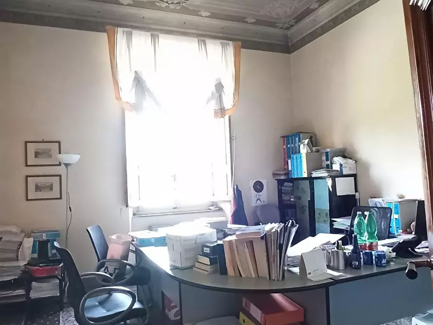 Immagine 19 di Appartamento in vendita  a Lucca