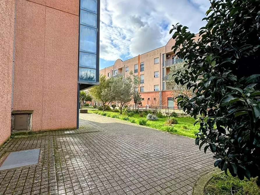 Immagine 2 di Ufficio in vendita  a Campiglia Marittima