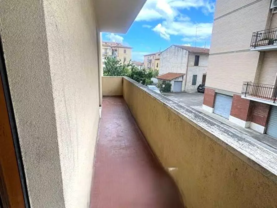 Immagine 1 di Appartamento in vendita  a Pisa