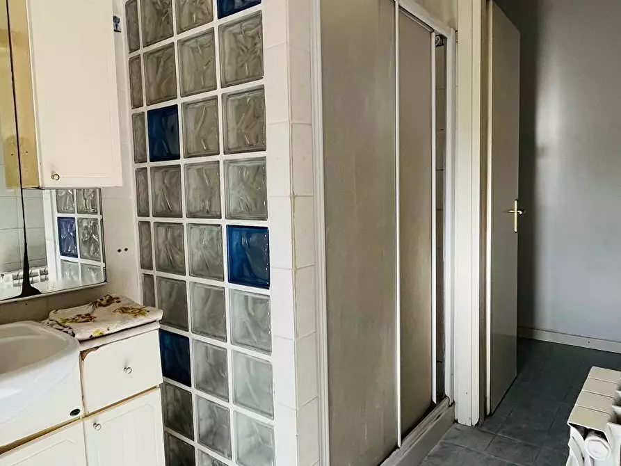 Immagine 11 di Appartamento in vendita  a Pontedera