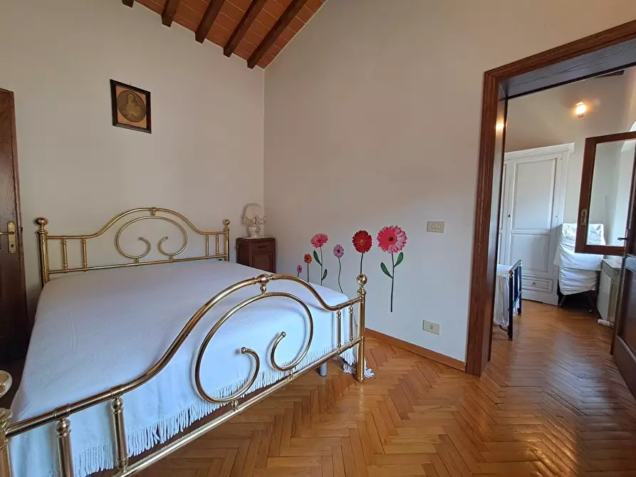 Immagine 11 di Appartamento in vendita  a Castellina In Chianti