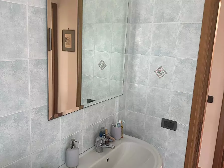 Immagine 6 di Appartamento in vendita  a Cascina
