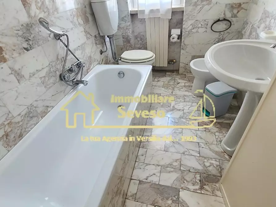 Immagine 24 di Casa bifamiliare in affitto  a Forte Dei Marmi