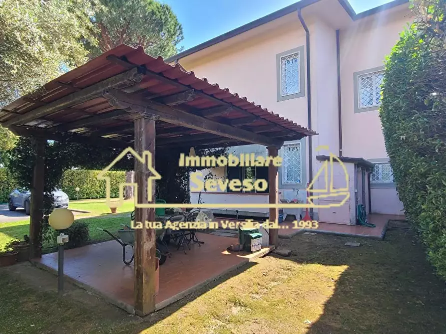 Immagine 4 di Casa bifamiliare in affitto  a Forte Dei Marmi
