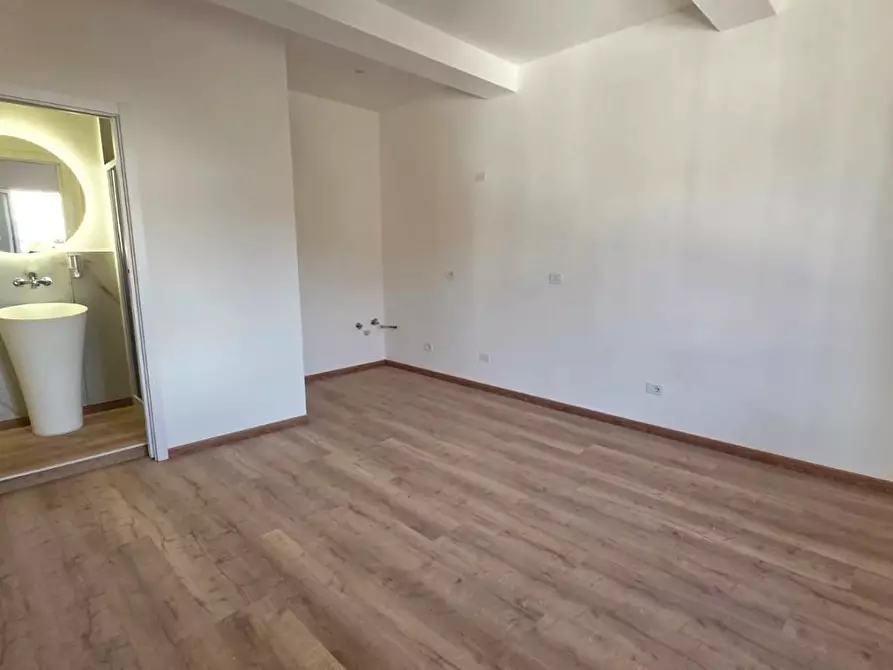 Immagine 2 di Appartamento in vendita  a Fucecchio
