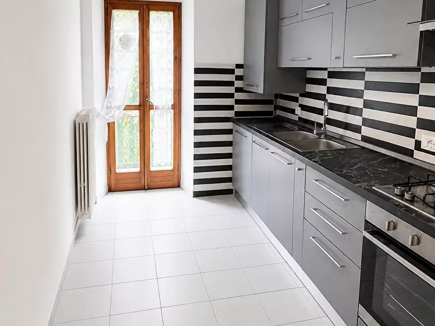 Immagine 5 di Appartamento in vendita  a Volterra