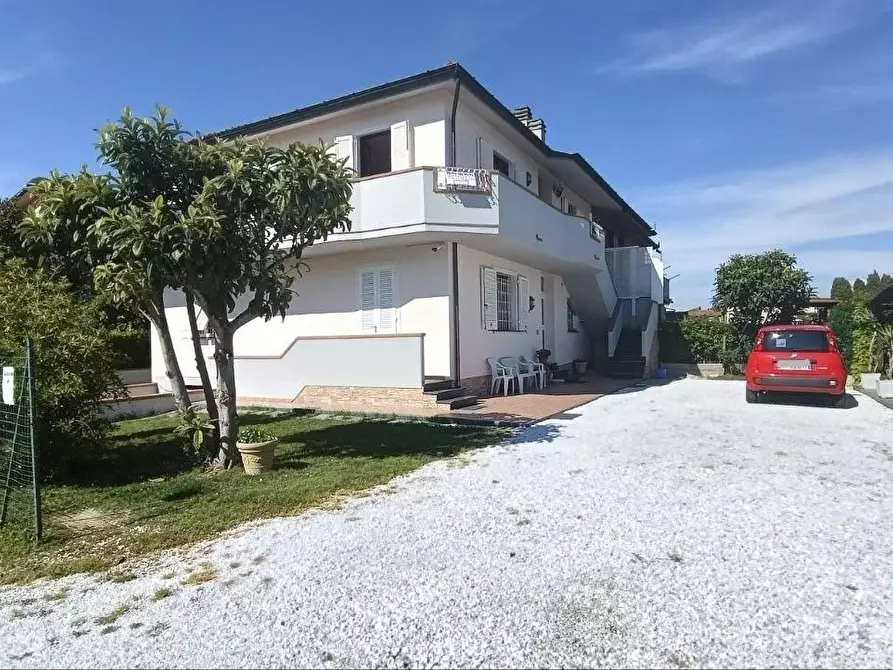 Immagine 3 di Casa bifamiliare in vendita  a Fucecchio