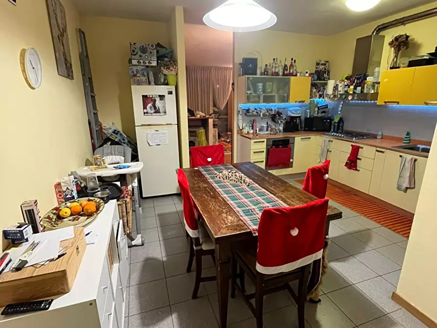 Immagine 1 di Appartamento in vendita  a Cascina