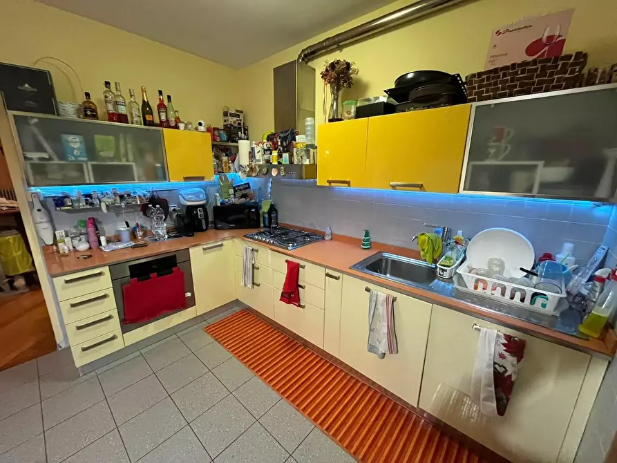 Immagine 3 di Appartamento in vendita  a Cascina