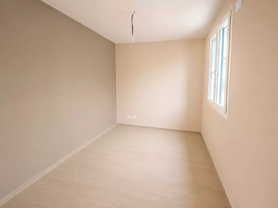 Immagine 8 di Appartamento in vendita  a Pontedera