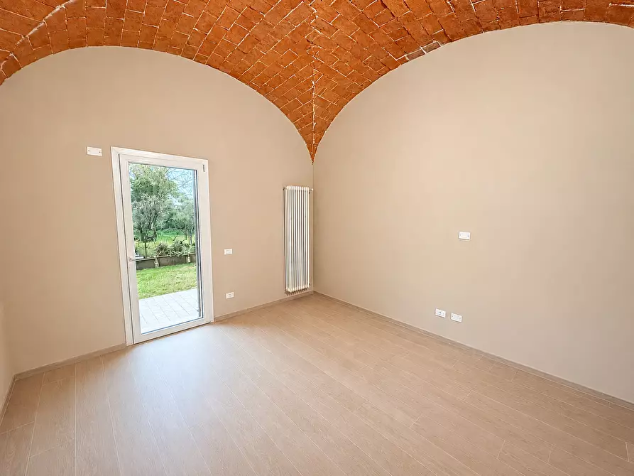 Immagine 6 di Appartamento in vendita  a Pontedera
