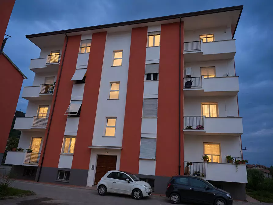 Immagine 22 di Appartamento in vendita  a Massa