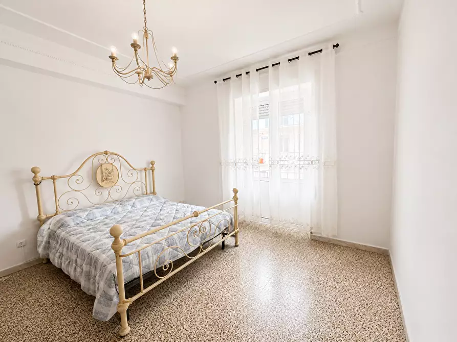 Immagine 13 di Appartamento in vendita  a Massa