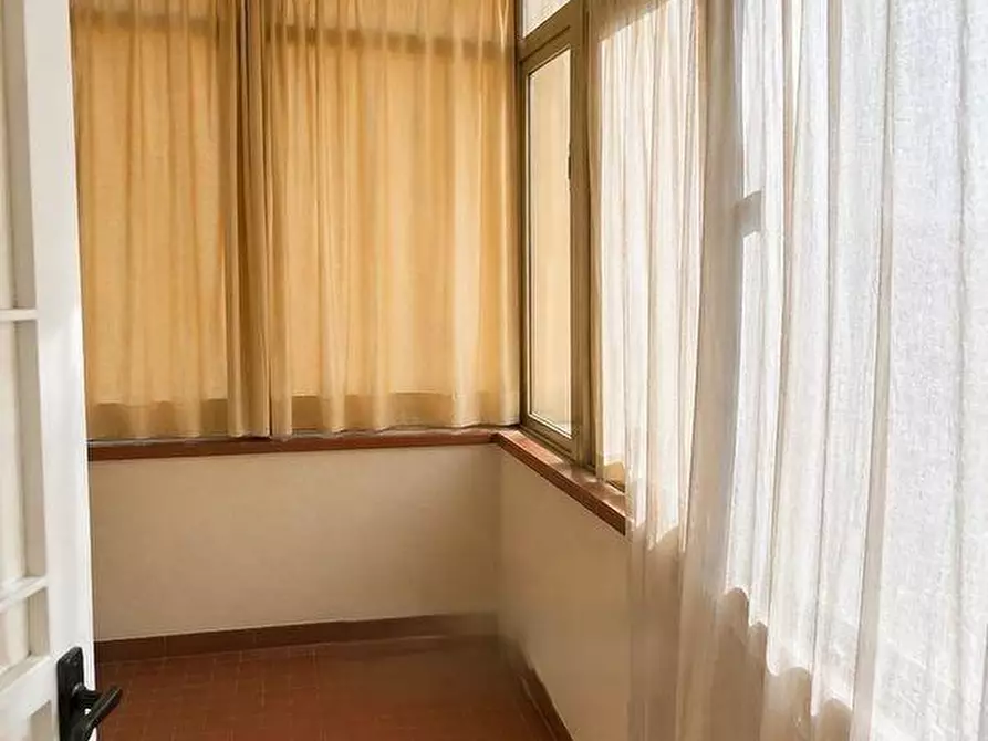 Immagine 11 di Appartamento in vendita  a Pisa