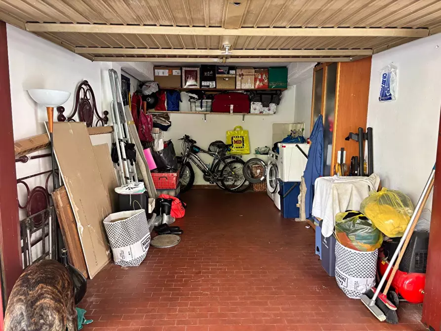 Immagine 21 di Appartamento in vendita  a Pontedera