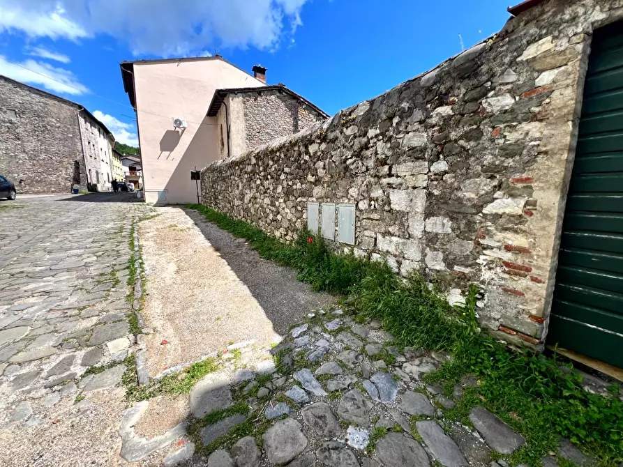 Immagine 51 di Terratetto in vendita  a Borgo A Mozzano