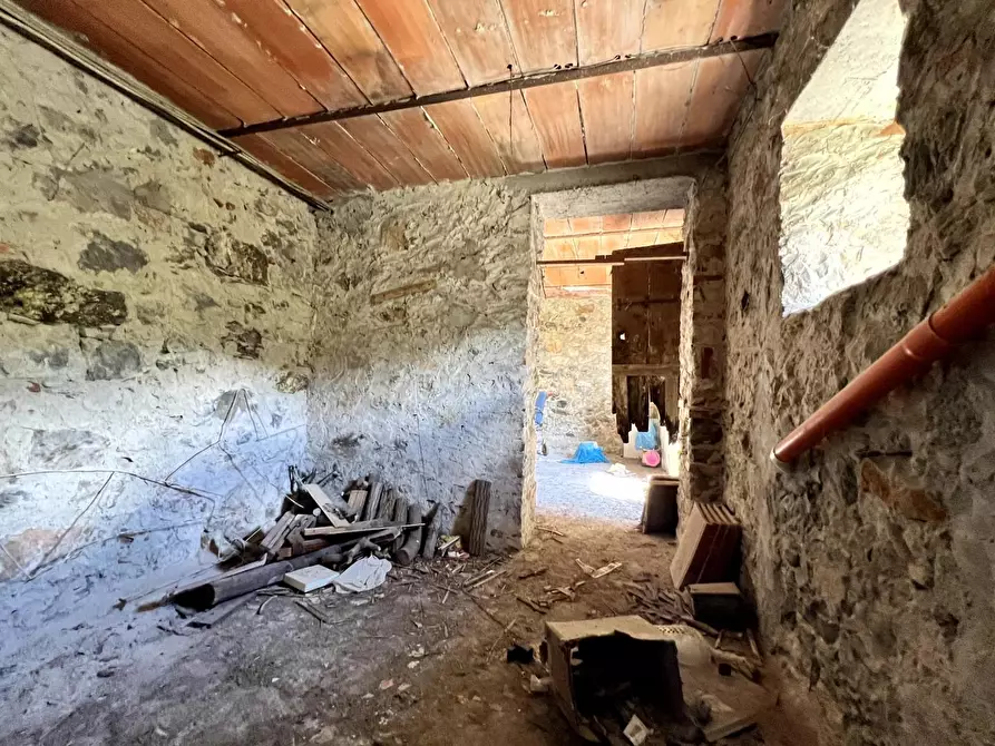 Immagine 46 di Terratetto in vendita  a Borgo A Mozzano