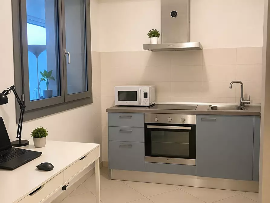 Immagine 5 di Appartamento in vendita  a Pisa
