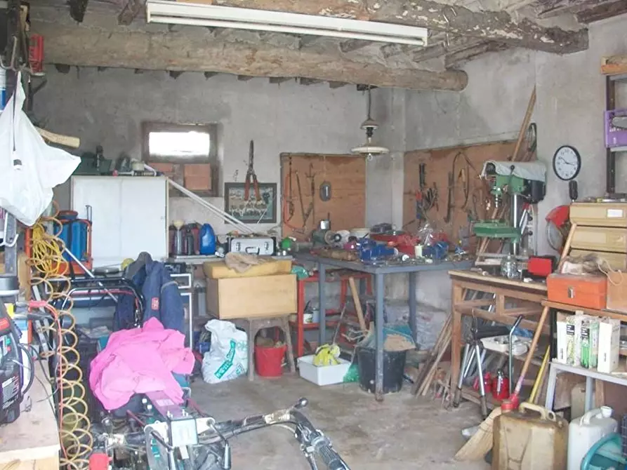 Immagine 35 di Rustico / casale in vendita  a Camaiore