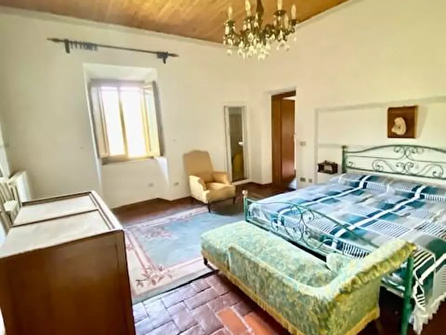 Immagine 22 di Appartamento in vendita  a Massa E Cozzile