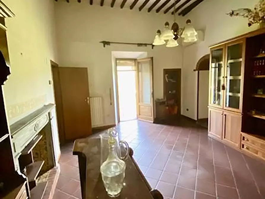 Immagine 27 di Appartamento in vendita  a Massa E Cozzile