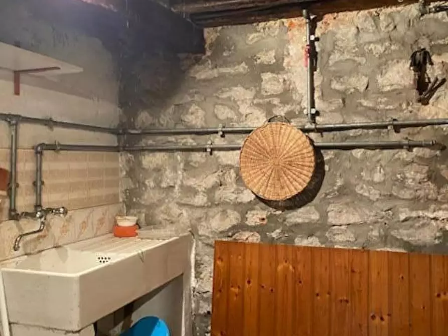 Immagine 42 di Appartamento in vendita  a Massa E Cozzile