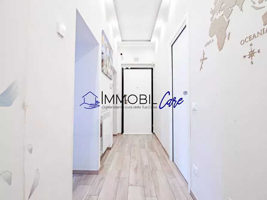 Immagine 12 di Appartamento in vendita  a Livorno