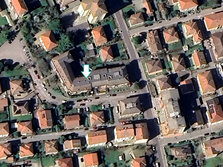 Immagine 3 di Garage in vendita  a Novi Ligure