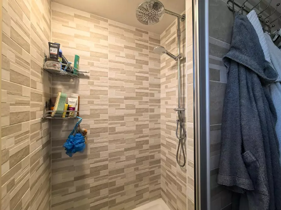 Immagine 40 di Casa bifamiliare in vendita  a Santa Maria A Monte