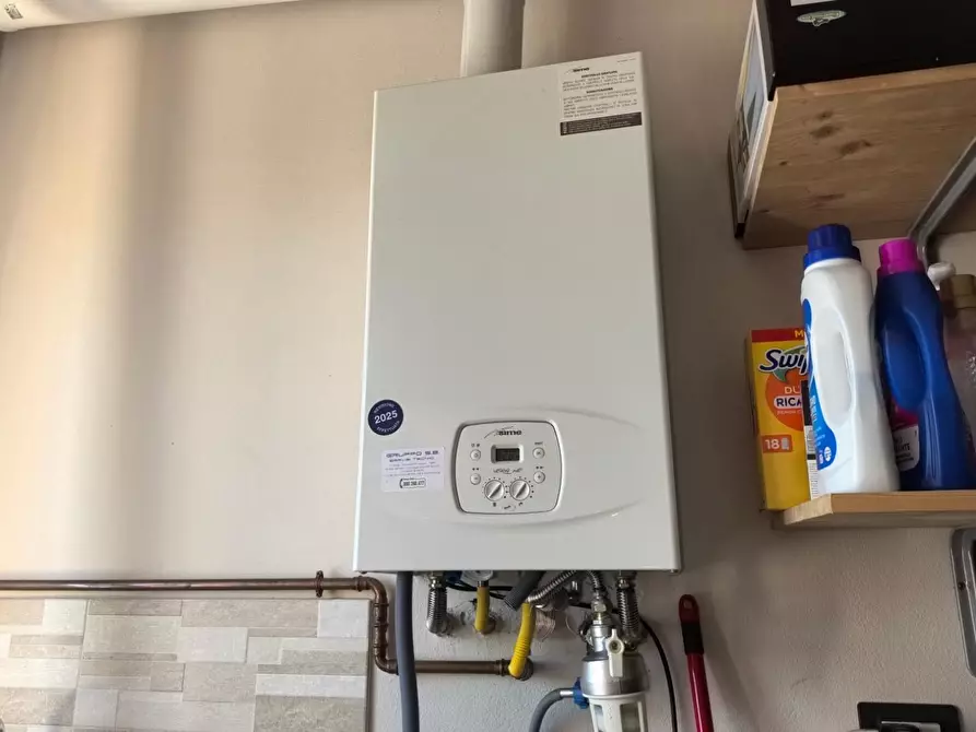 Immagine 18 di Casa bifamiliare in vendita  a Santa Maria A Monte