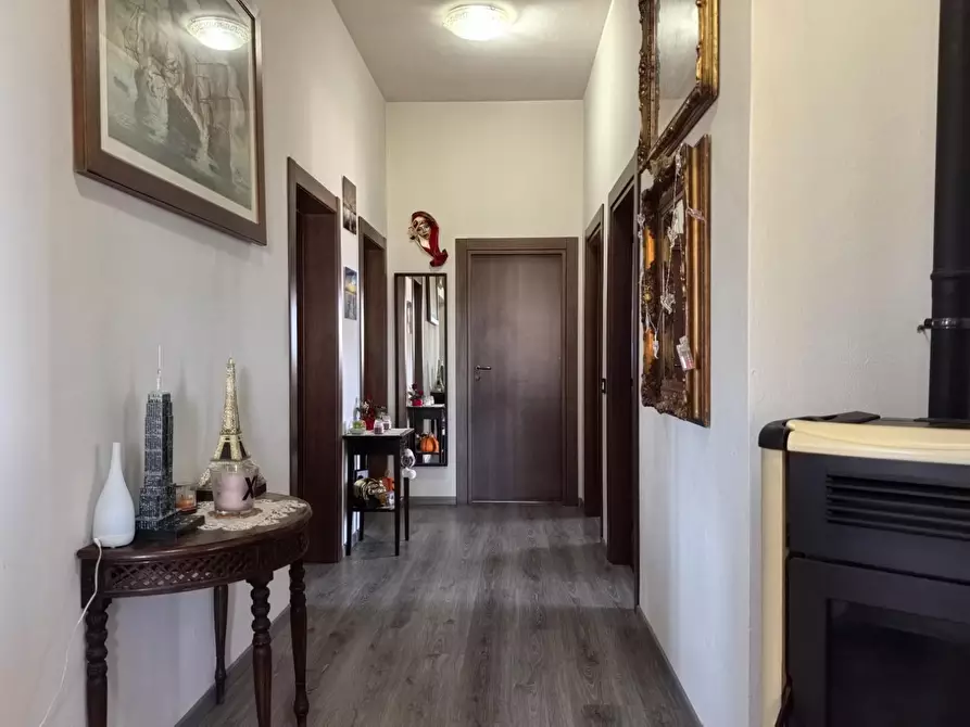 Immagine 15 di Casa bifamiliare in vendita  a Santa Maria A Monte