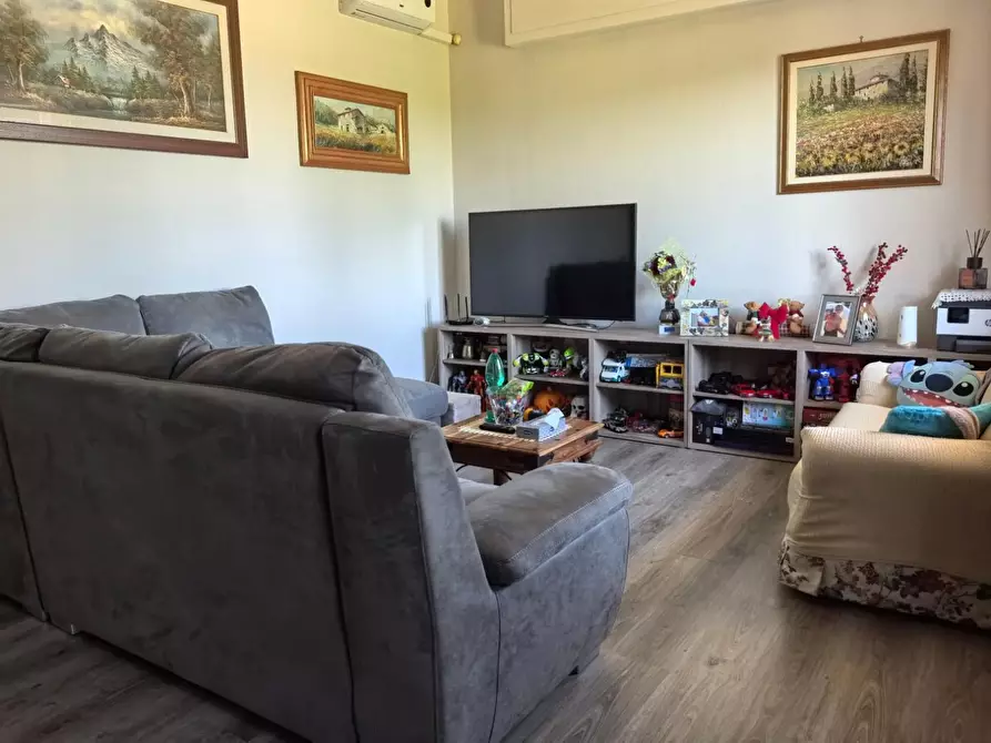 Immagine 1 di Casa bifamiliare in vendita  a Santa Maria A Monte