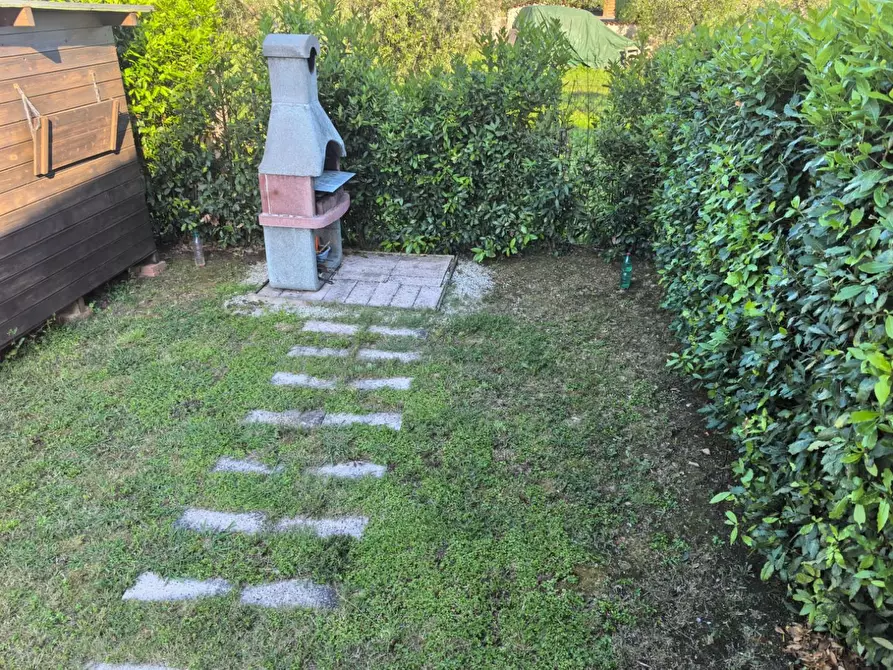 Immagine 51 di Casa bifamiliare in vendita  a Santa Maria A Monte