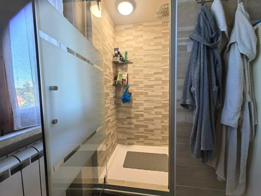 Immagine 39 di Casa bifamiliare in vendita  a Santa Maria A Monte