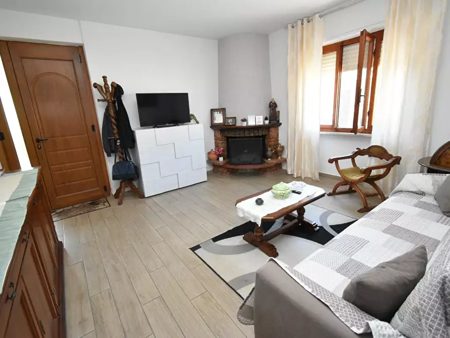 Immagine 1 di Terratetto in vendita  a San Giuliano Terme