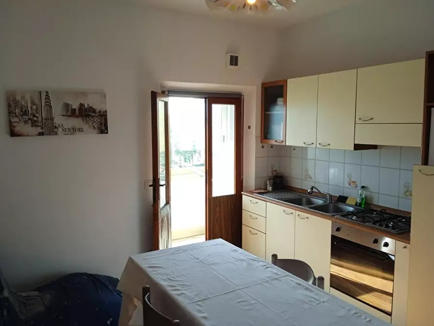 Immagine 2 di Appartamento in vendita  a Pontedera