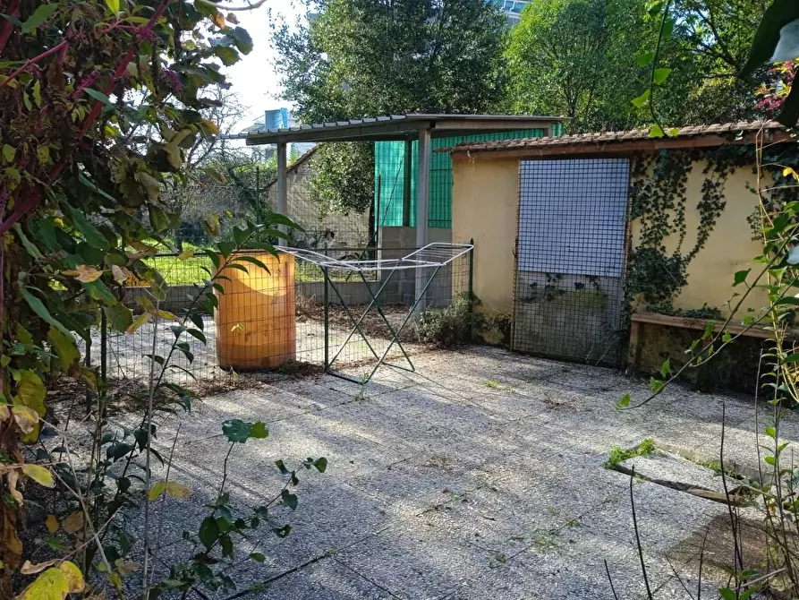 Immagine 1 di Appartamento in vendita  a Pontedera