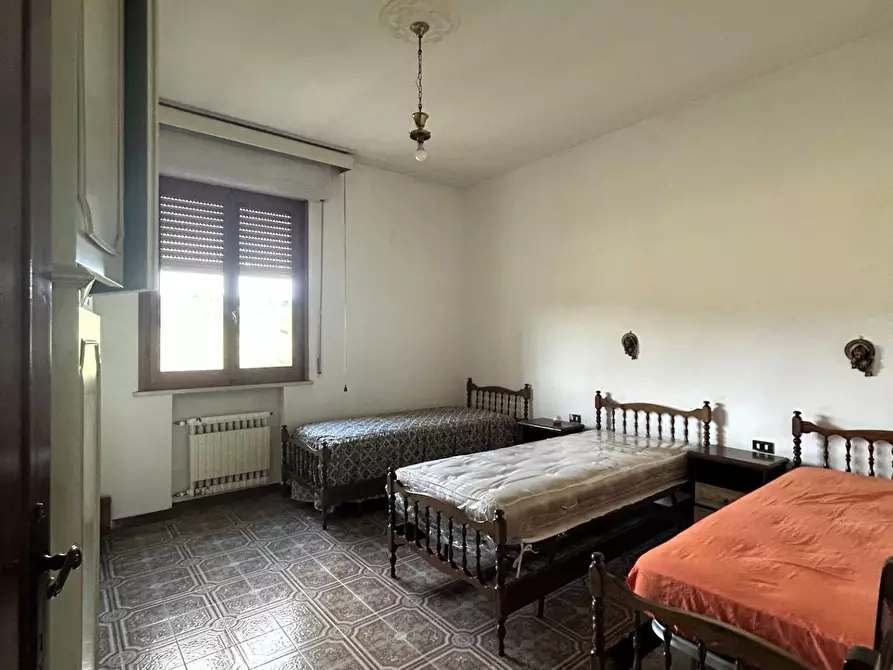 Immagine 11 di Villa in vendita  a Vinci