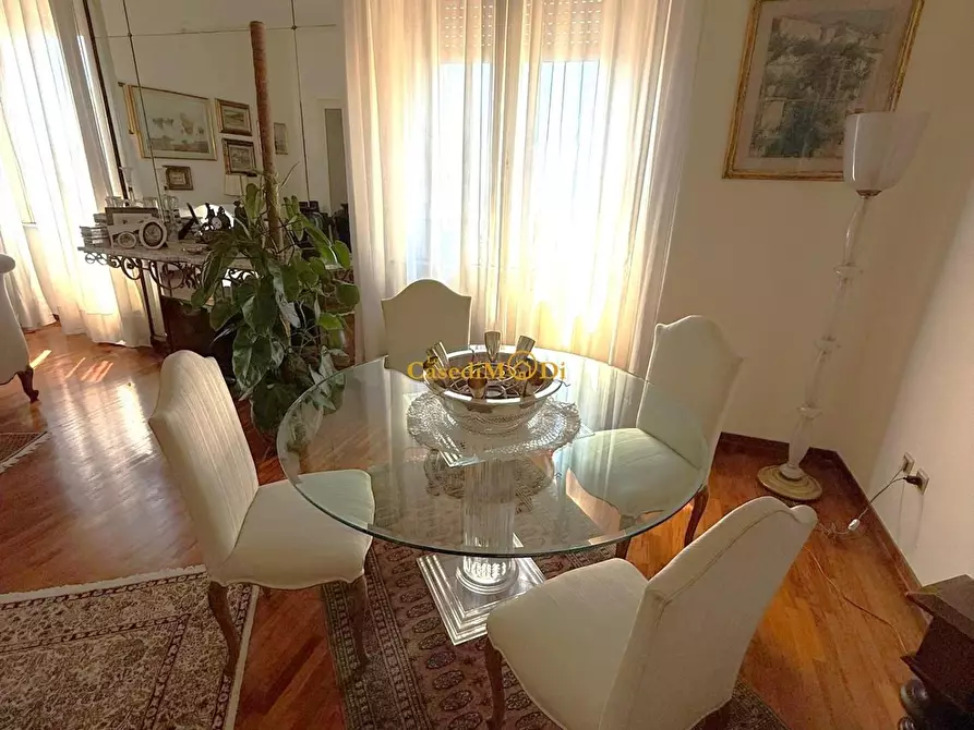 Immagine 5 di Appartamento in vendita  a Livorno