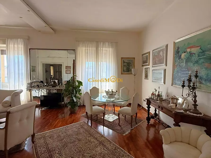 Immagine 3 di Appartamento in vendita  a Livorno